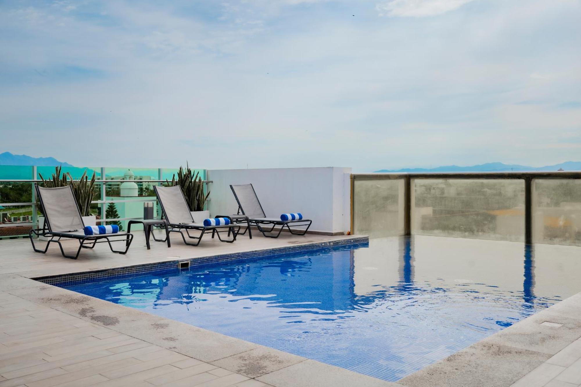 Hotel Villa Varadero Nuevo Vallarta Exteriör bild