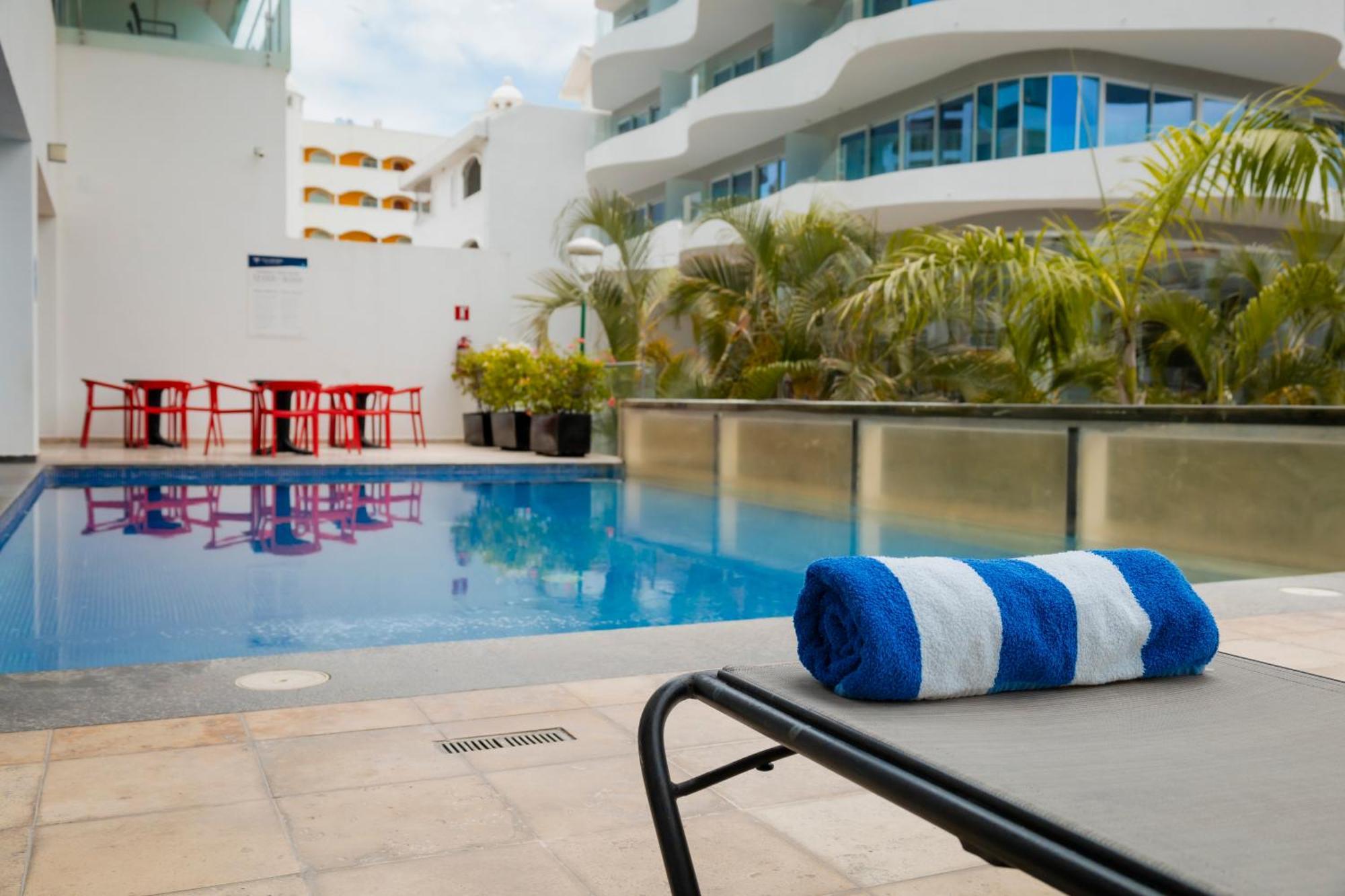 Hotel Villa Varadero Nuevo Vallarta Exteriör bild