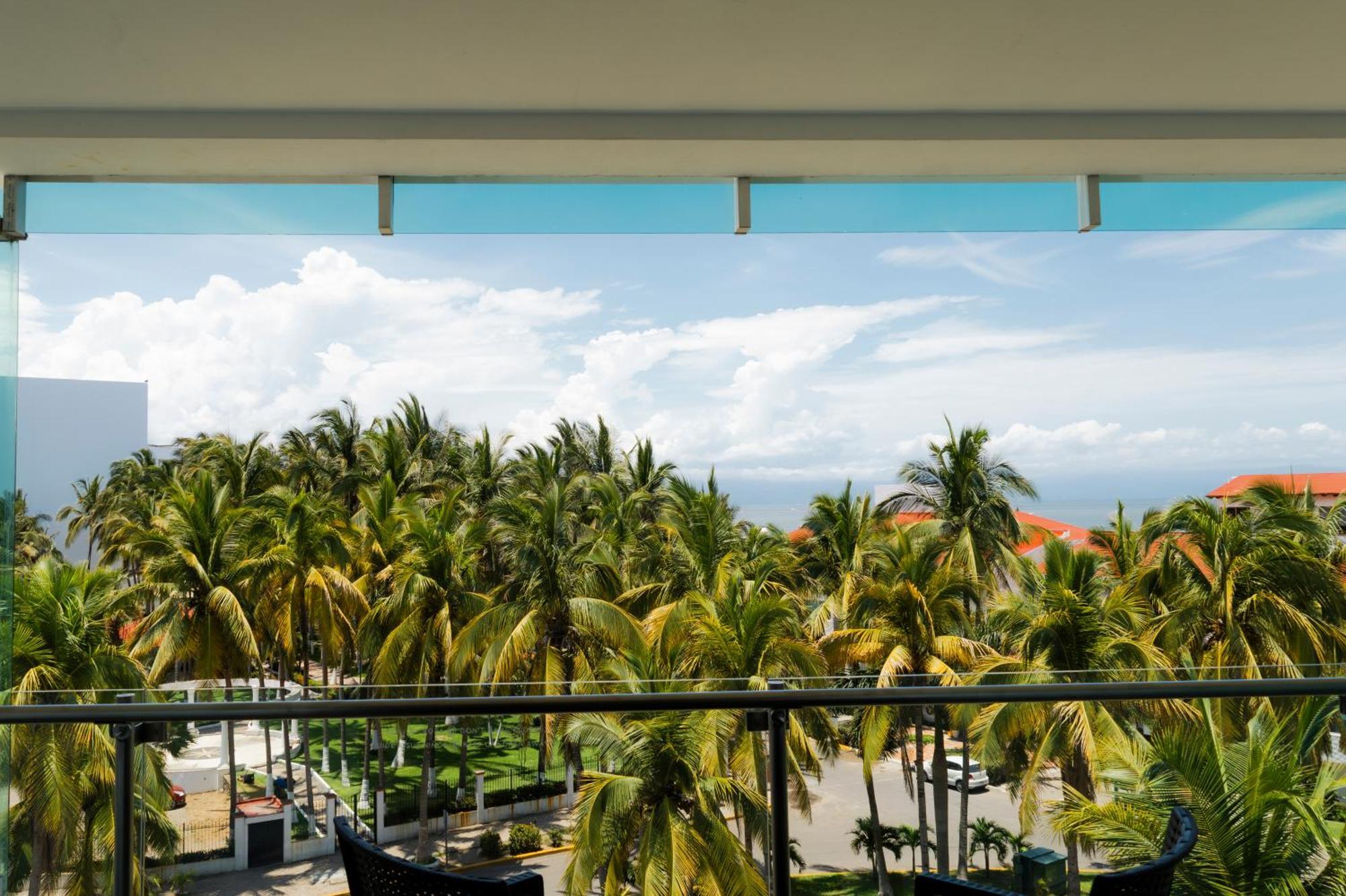 Hotel Villa Varadero Nuevo Vallarta Exteriör bild