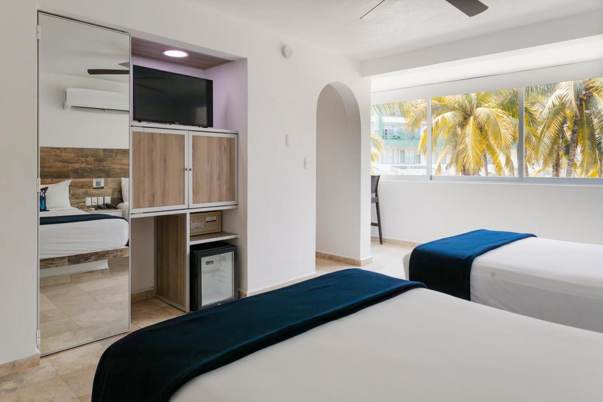Hotel Villa Varadero Nuevo Vallarta Exteriör bild